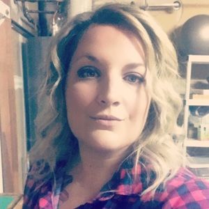 Meet your Posher, Sierra